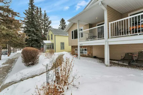 4631 48 ST, Red Deer, AB T4N 1S4