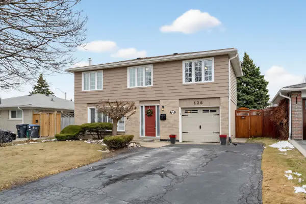 426 Bartley Bull Pkwy, Brampton, ON L6W 2M5