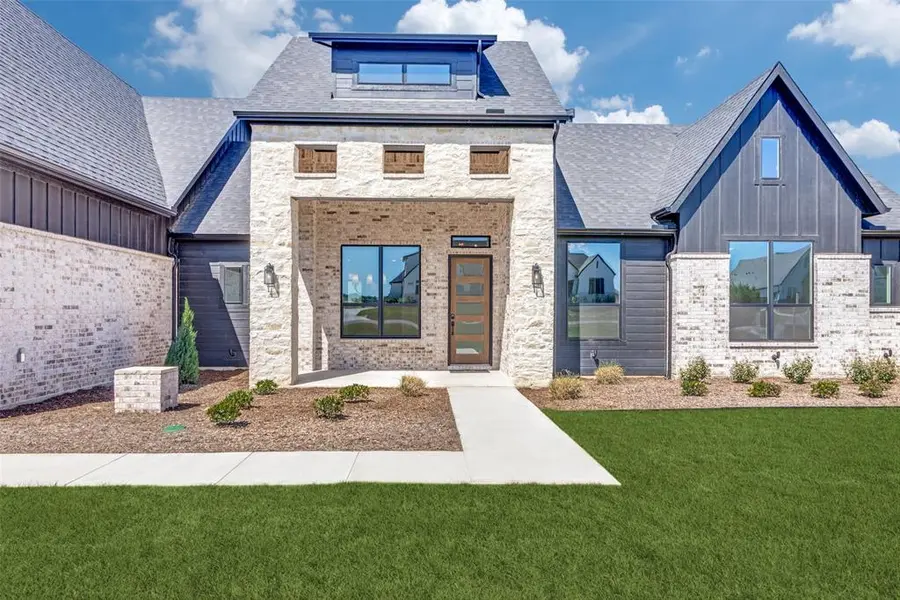 555 Aermotor Loop, Weatherford, TX 76085