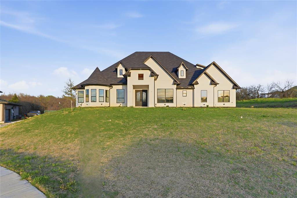 1107 Lily Court, Grand Prairie, TX 75104