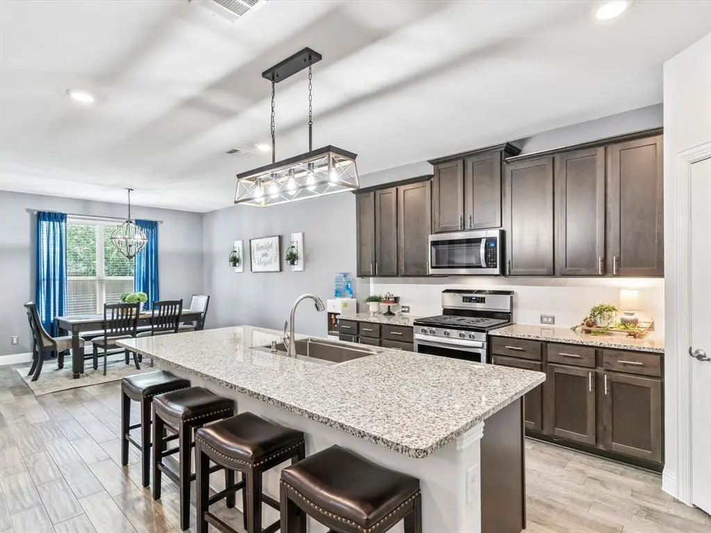 2804 Faro Road, Aubrey, TX 76227