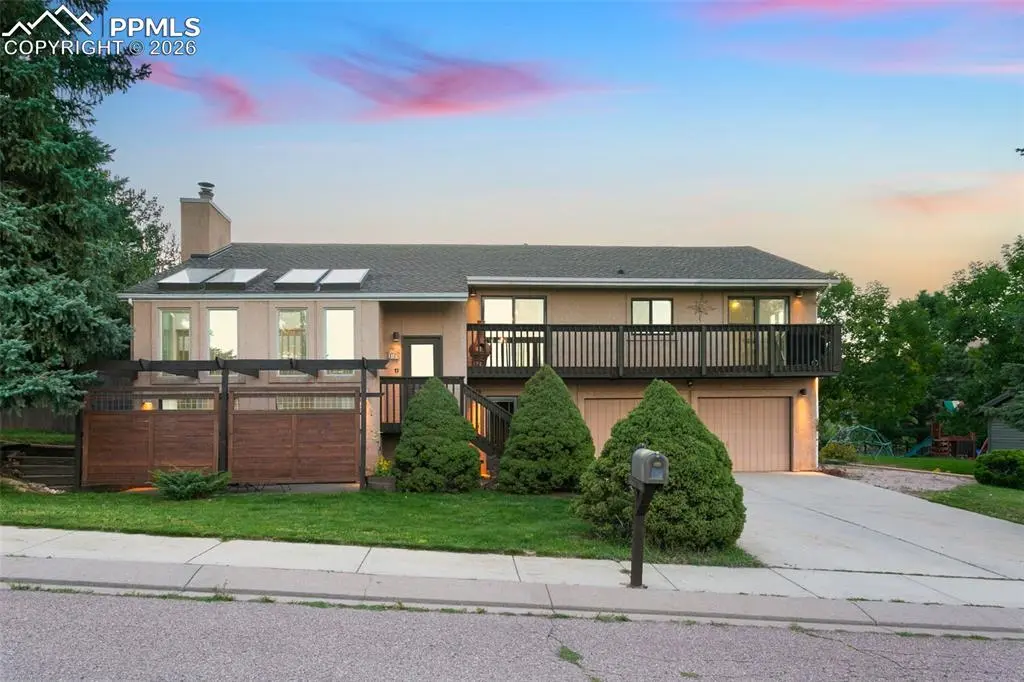 11 Kreg LN, Manitou Springs, CO 80829