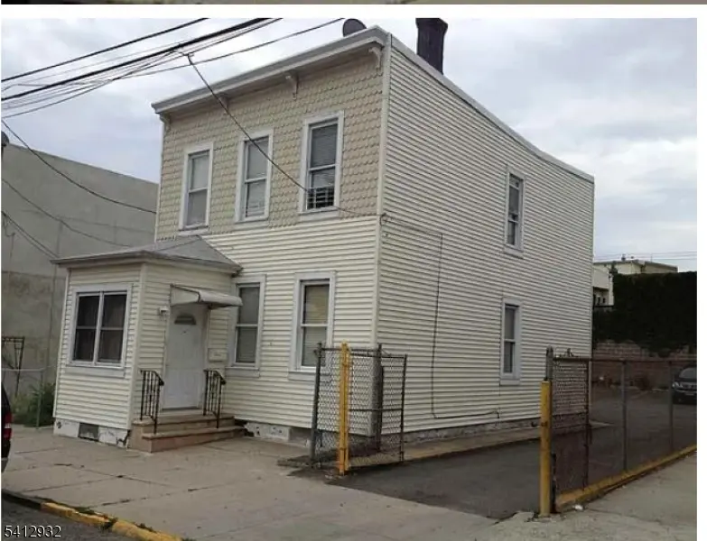 6115 Buchanan Pl, West New York Town, NJ 07093