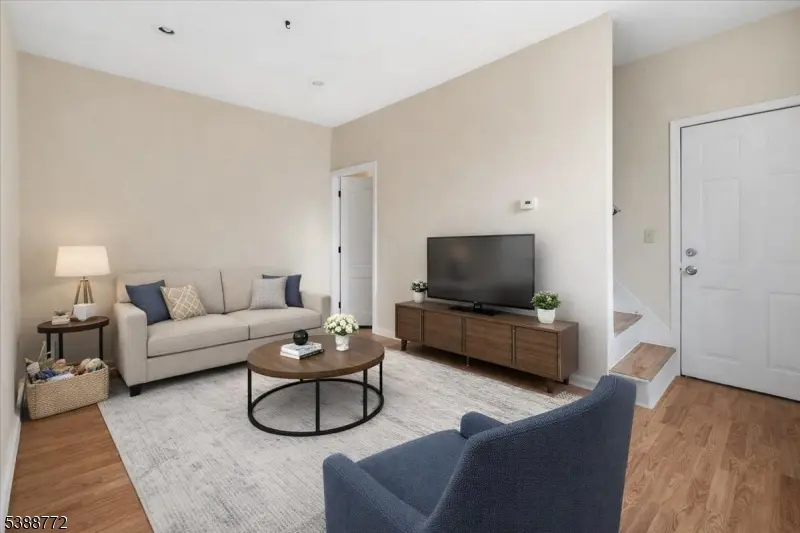 77 Swartswood Rd #b, Newton Town, NJ 07860