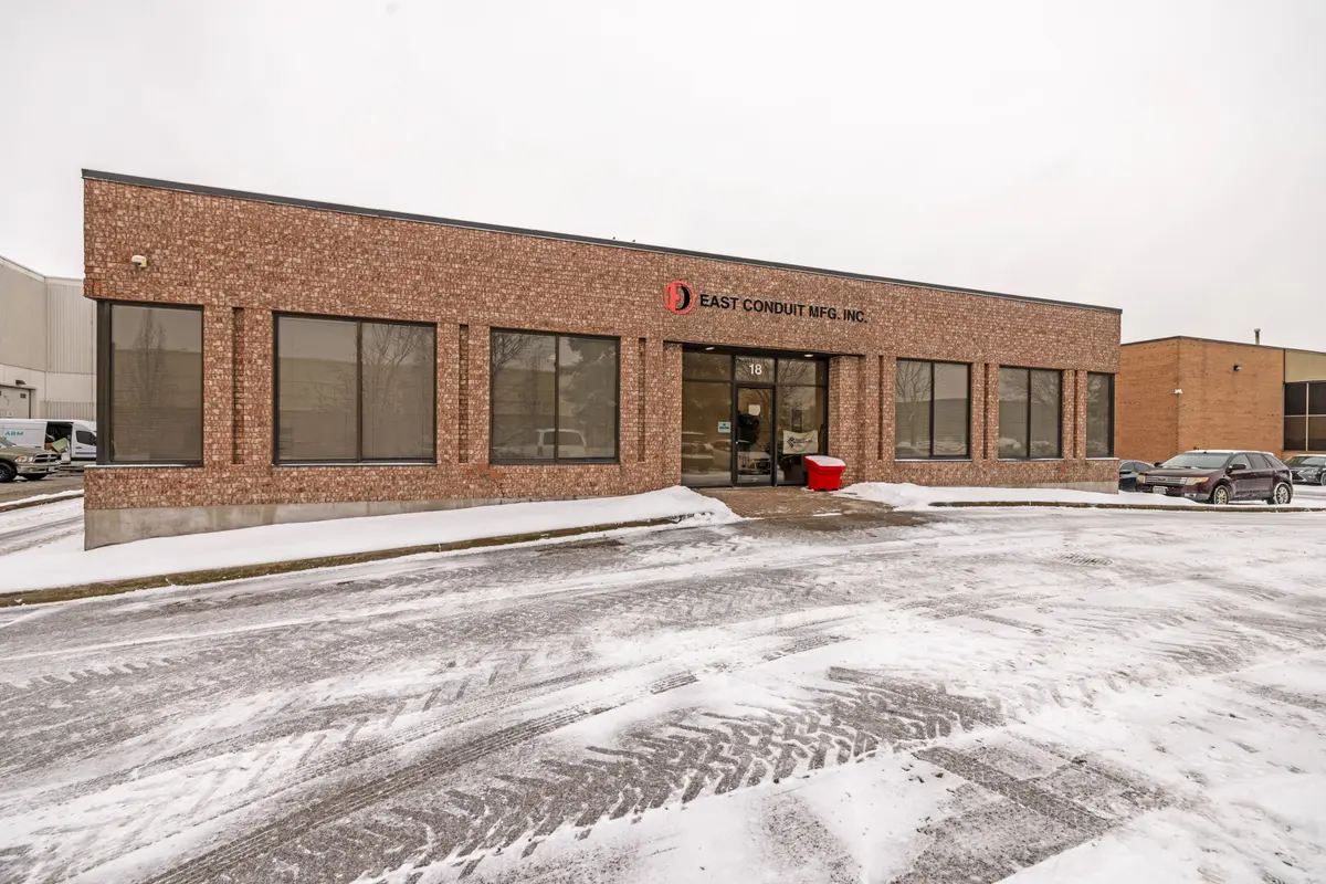 18 Hedgedale RD, Brampton, ON L6T 5L2