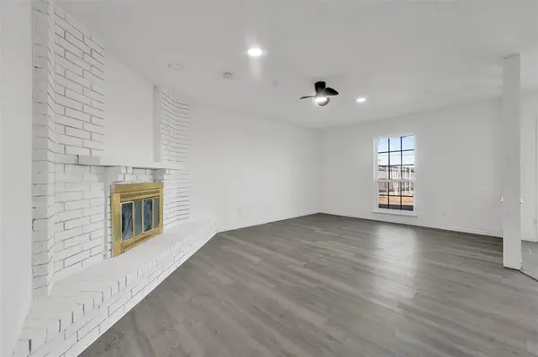 1722 Independence Trail, Grand Prairie, TX 75052