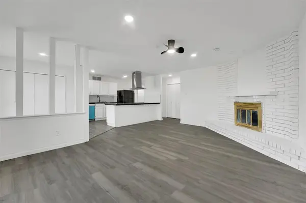 1722 Independence Trail, Grand Prairie, TX 75052