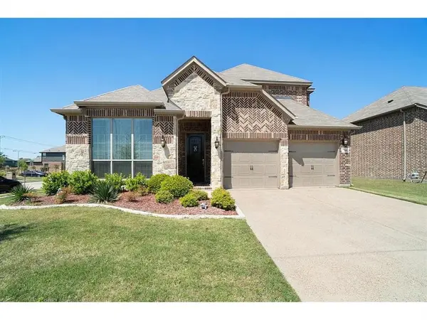 744 Shadow River Drive,  Saginaw,  TX 76179