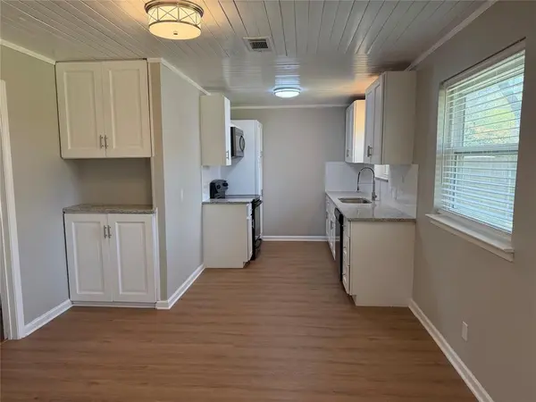 7425 Deaver Drive, North Richland Hills, TX 76180