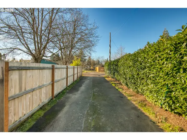 4923 SE 113TH AVE, Portland, OR 97266