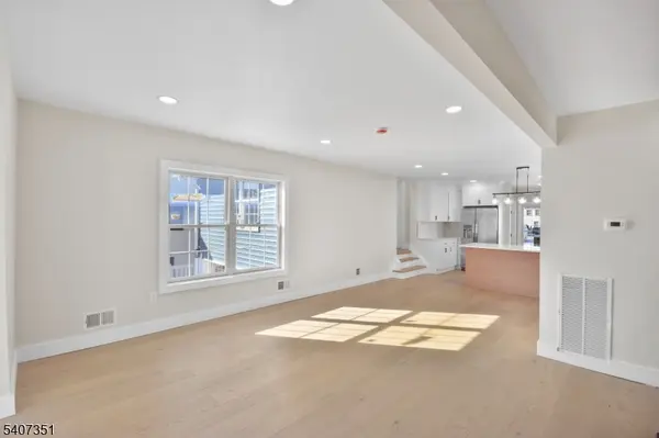 715 Stuyvesant Ave, Lyndhurst Twp., NJ 07071