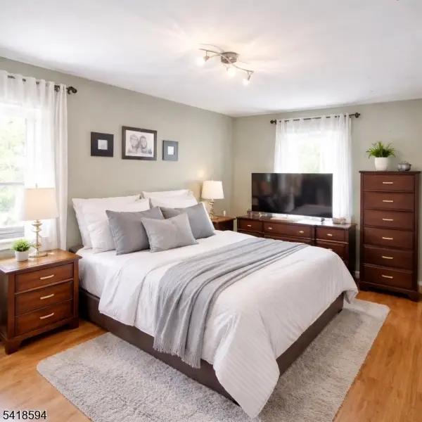 23B Carolyn Ter #B, Roselle Boro, NJ 07203