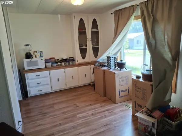 69127 WILDWOOD RD #46, North Bend, OR 97459