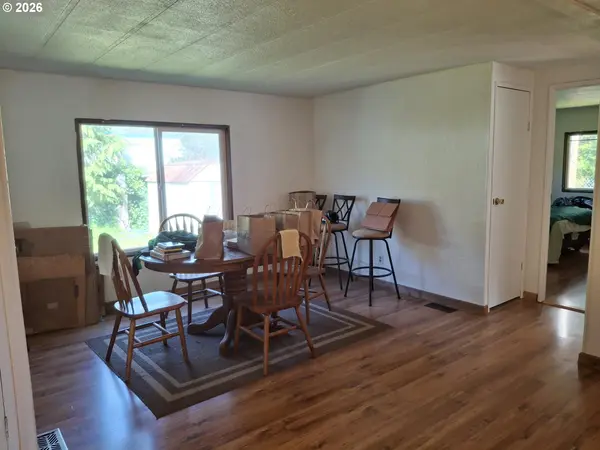 69127 WILDWOOD RD #46, North Bend, OR 97459