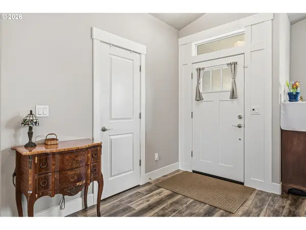 411 SW OREGON FALLS DR, Dallas, OR 97338