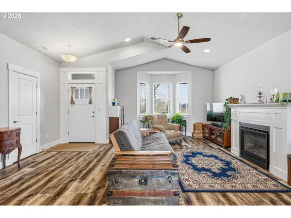 411 SW OREGON FALLS DR, Dallas, OR 97338