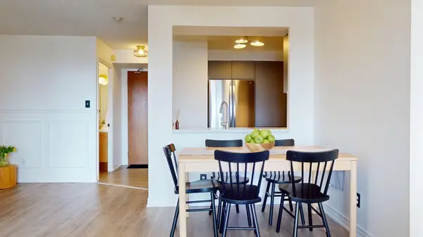 1700 Eglinton AVE E #901, Toronto C13, ON M4A 2X4