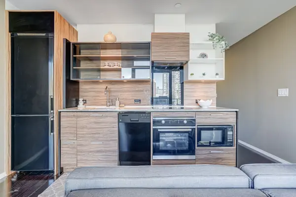 75 St Nicholas ST #1109, Toronto C01, ON M4Y 0A5