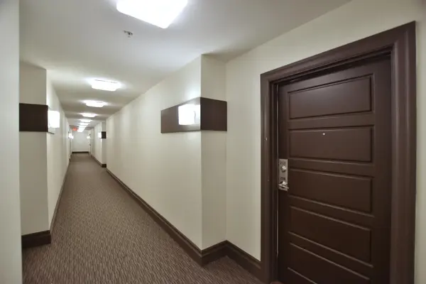 1 Shipyard LN #208, Collingwood, ON L9Y 0W2