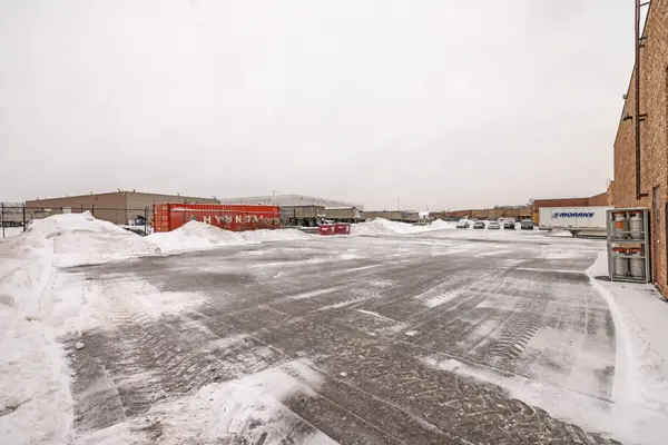 18 Hedgedale RD, Brampton, ON L6T 5L2