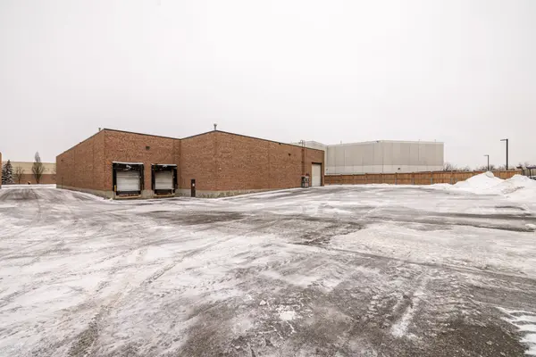 18 Hedgedale RD, Brampton, ON L6T 5L2