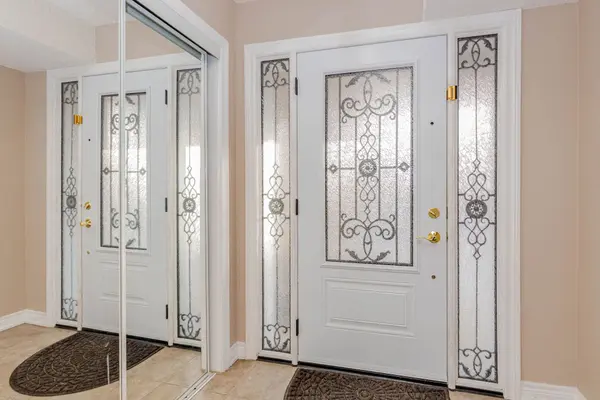 6 October PL, Brampton, ON L6Y 0R6