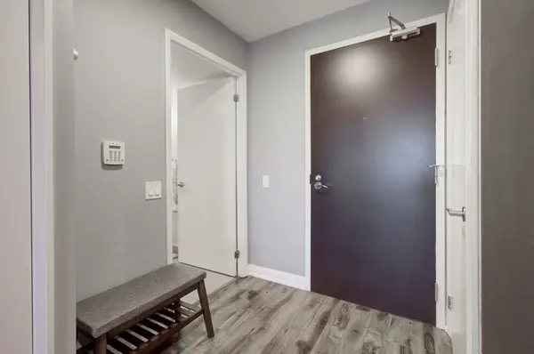 5 Valhalla Inn RD #1003, Toronto W08, ON M9B 0B1