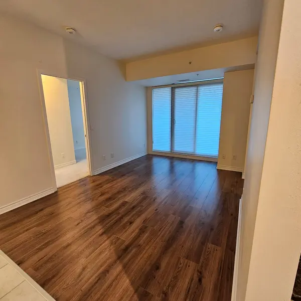 2522 Keele ST #512, Toronto W04, ON M6L 2N8