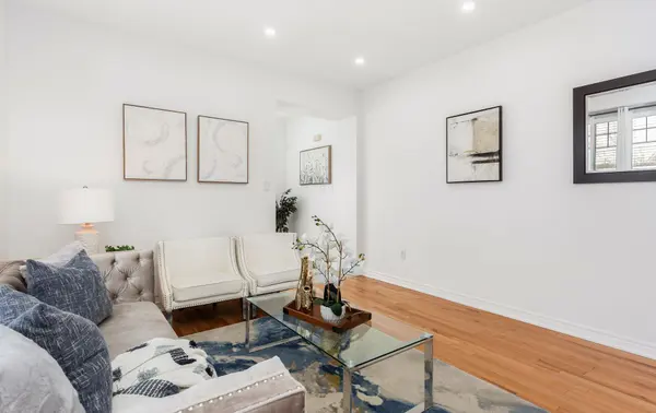 2 Archville ST, Brampton, ON L6Y 5Y5