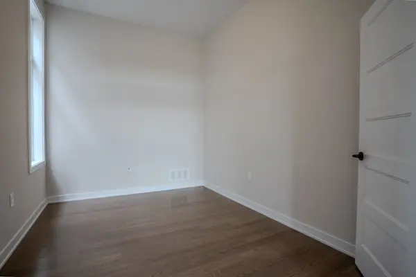 210 Ginebik WAY, Blossom Park - Airport And Area, ON K1X 0H4