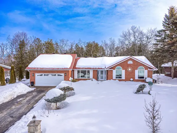 49 Goodman RD, Kawartha Lakes, ON K0M 1N0