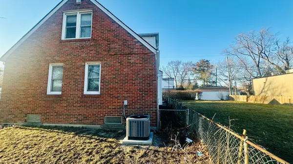 486 Matthew Brady AVE, Windsor, ON N8S 3J6