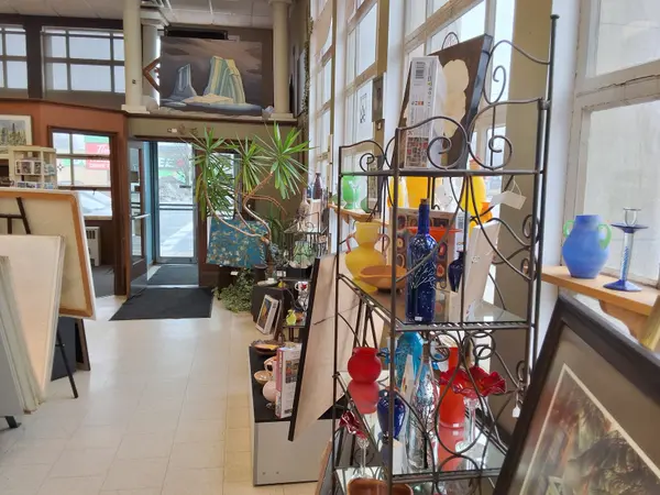 766 Adelaide ST N, London East, ON N5Y 2L6