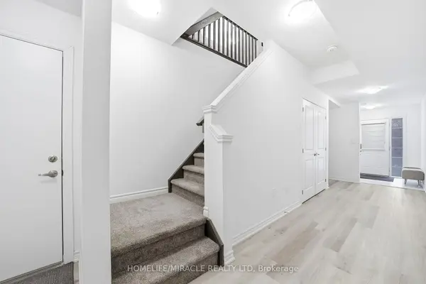 461 Blackburn DR #95, Brantford, ON N3T 0W9