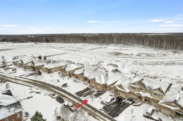 35 Perthmore ST, Perth, ON K7H 3P1