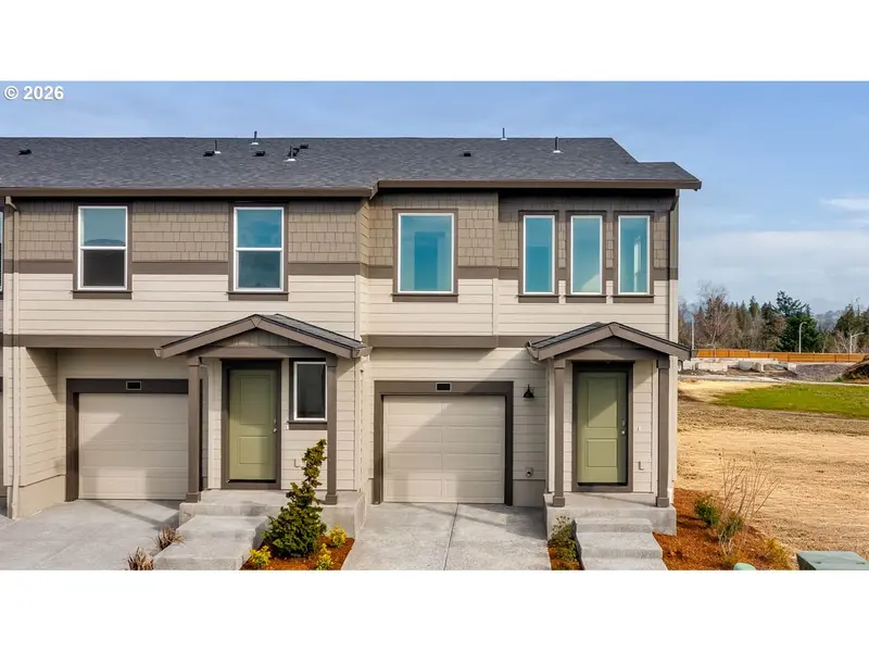 6195 SE 16th ST, Gresham, OR 97080