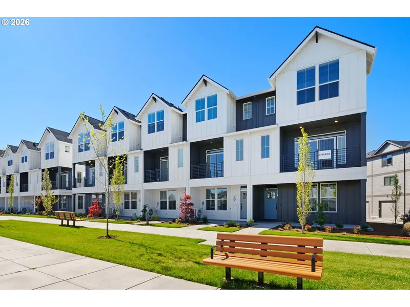 3389 SE EVERWOOD LN, Hillsboro, OR 97123