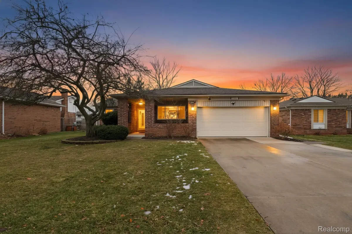 45261 Patrick DR, Canton Charter Township, MI 48187