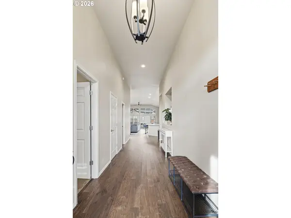 8433 FOREST RIDGE LOOP, Redmond, OR 97756