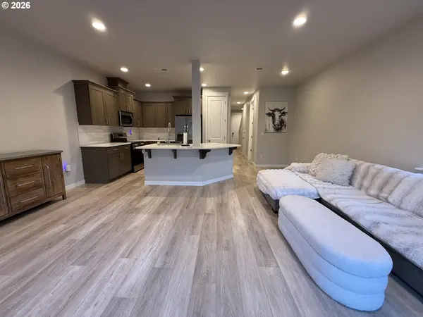 8313 NE 134TH PL, Vancouver, WA 98682