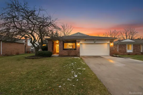 45261 Patrick DR, Canton Charter Township, MI 48187