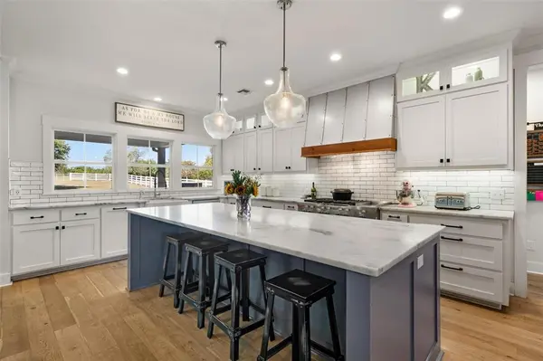 2005 Austin Hines Drive, China Spring, TX 76633