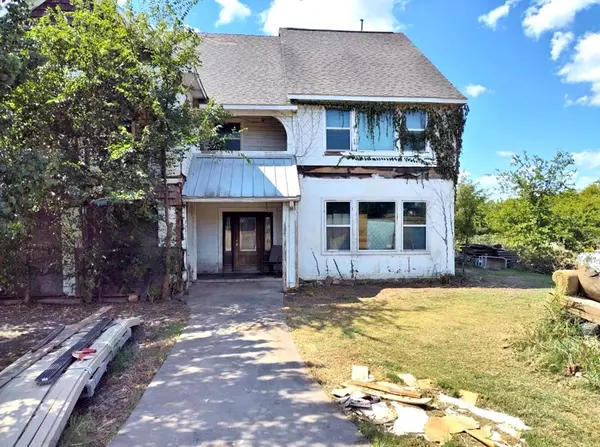 5077 E Line Road, Whitewright, TX 75491