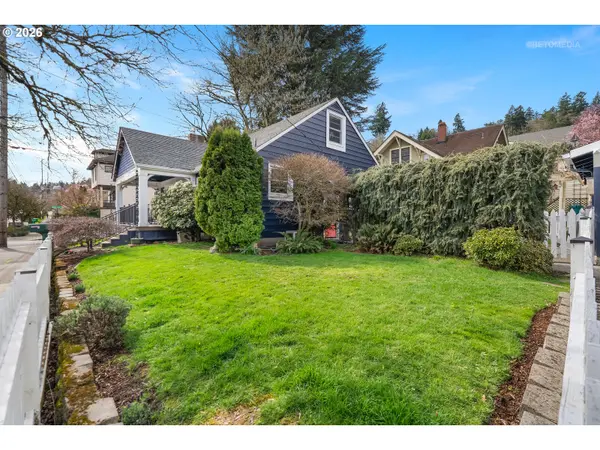 6733 S VIRGINIA AVE, Portland, OR 97219