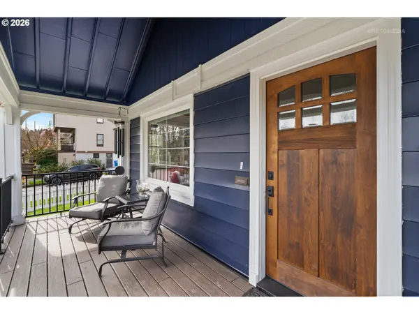 6733 S VIRGINIA AVE, Portland, OR 97219