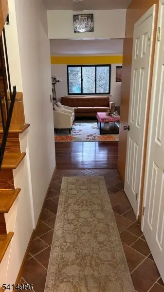 606 Robin Rd, Hillsborough Twp., NJ 08844