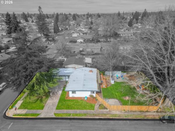 1775 PARK DR, Lebanon, OR 97355