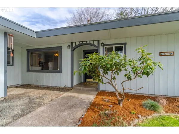 1775 PARK DR, Lebanon, OR 97355