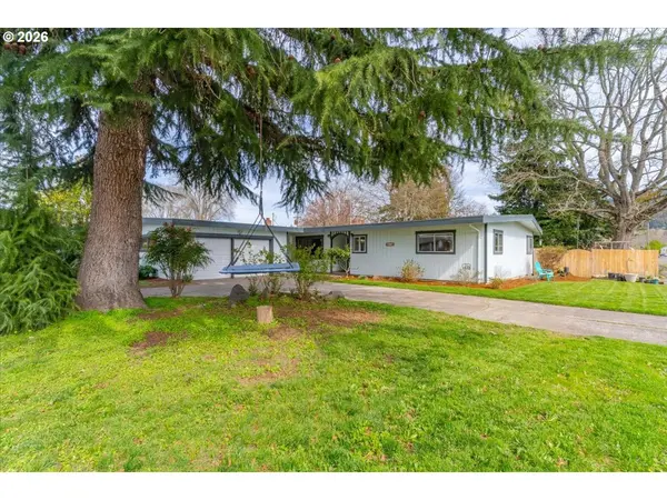 1775 PARK DR, Lebanon, OR 97355