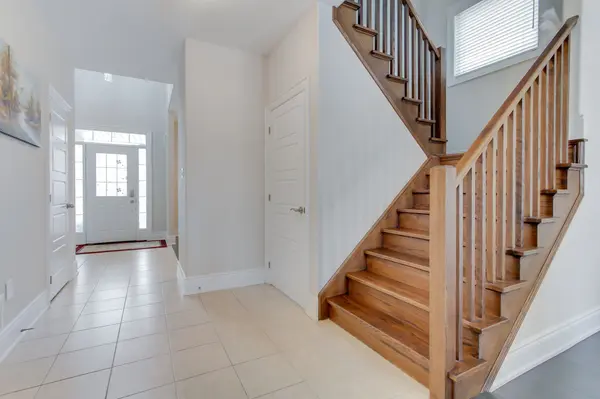 16 Tim Jacobs DR, Georgina, ON L4P 4C7